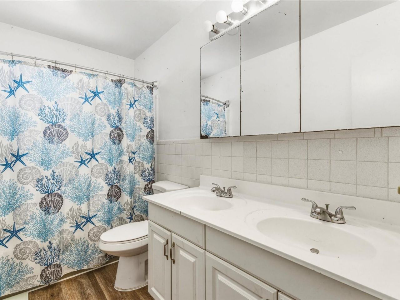 560-564 NE 34th Street, Oakland Park, FL 33334 Photo