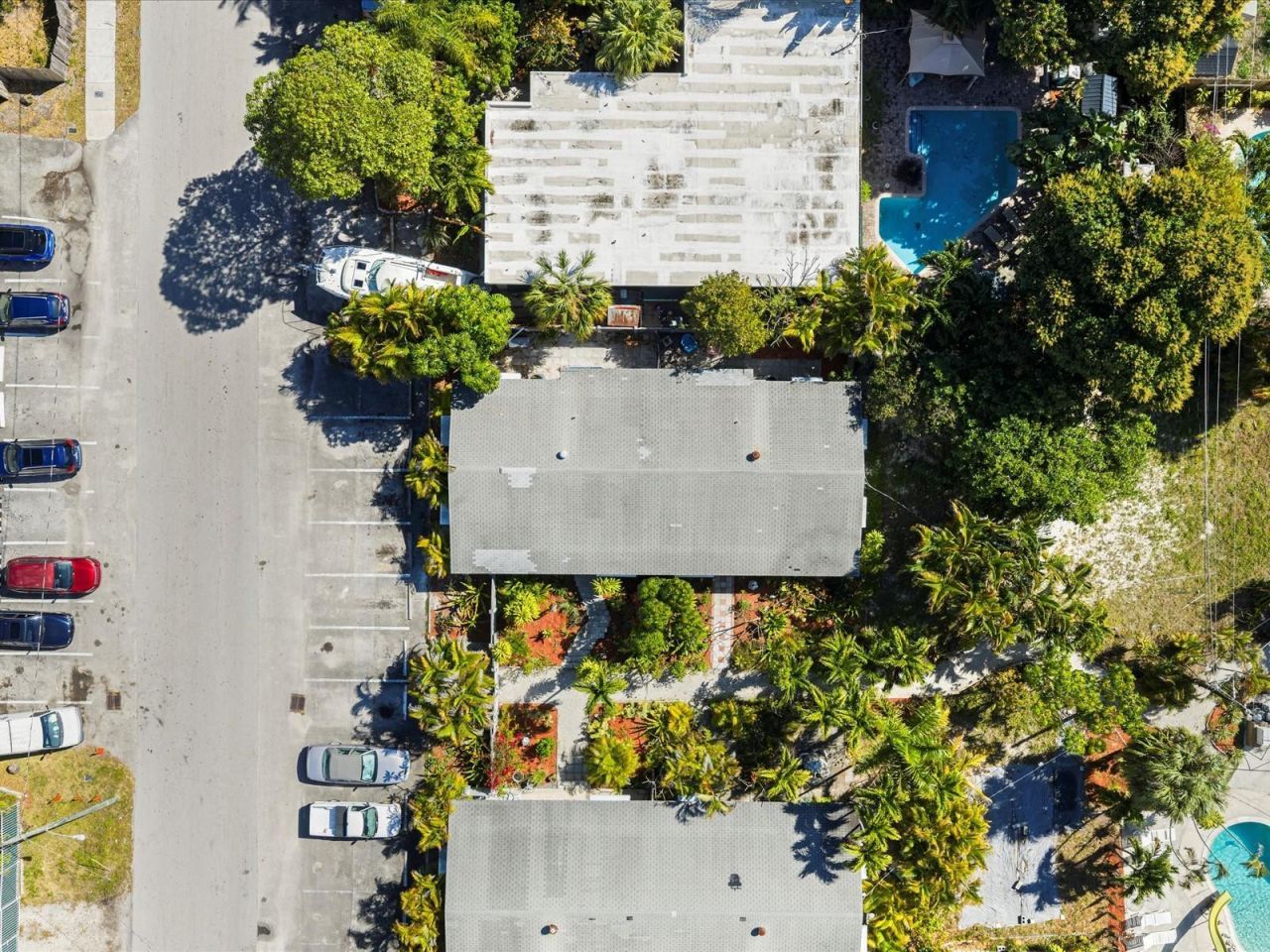 560-564 NE 34th Street, Oakland Park, FL 33334 Photo