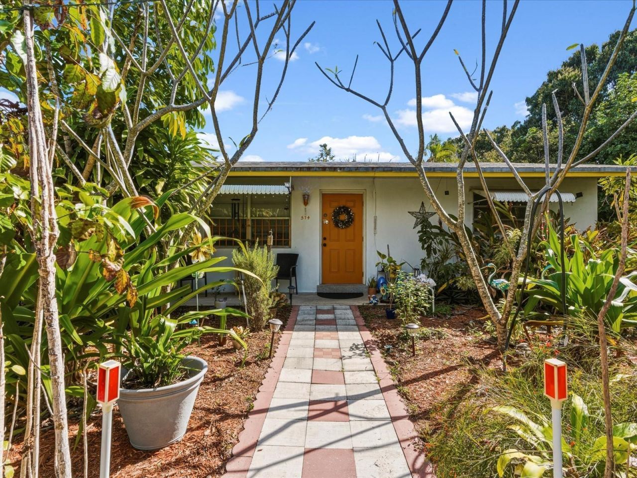 560-564 NE 34th Street, Oakland Park, FL 33334 Photo