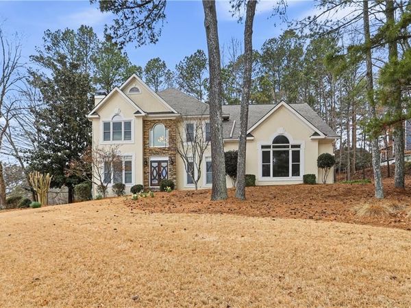 1307 Amberwood Drive, Woodstock, GA 30189