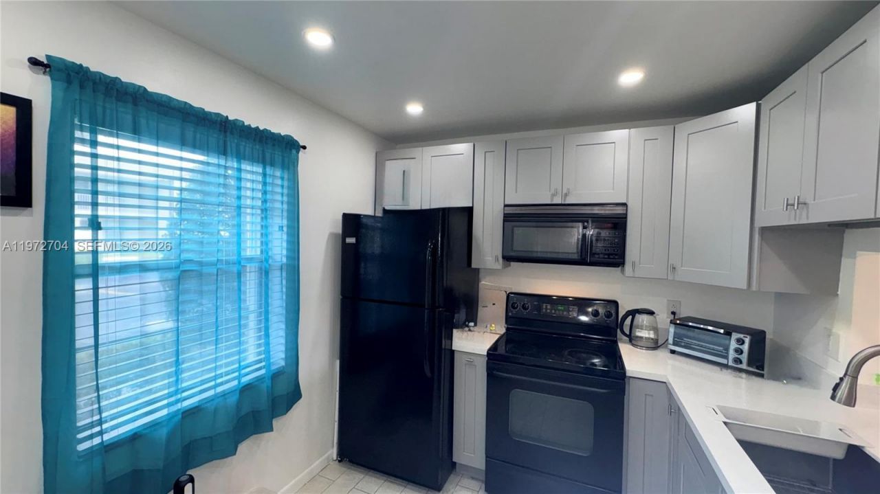 2391 NW 89th Dr , Unit 404, Coral Springs, FL 33065 Photo