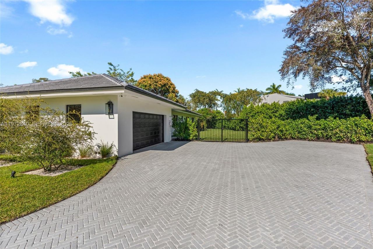 16889 SW 73rd Ct , Palmetto Bay, FL 33157 Photo