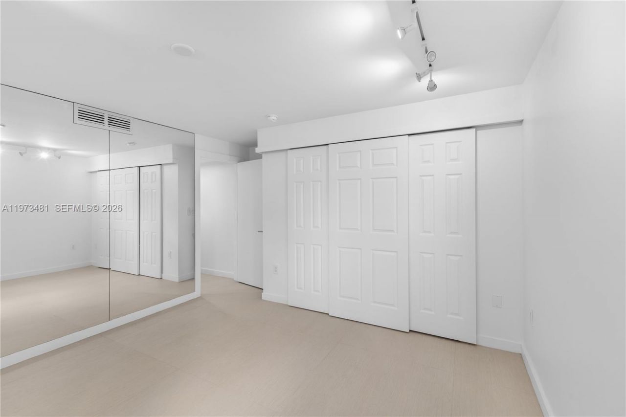 101 Ocean Lane Dr , Unit 1012, Key Biscayne, FL 33149 Photo