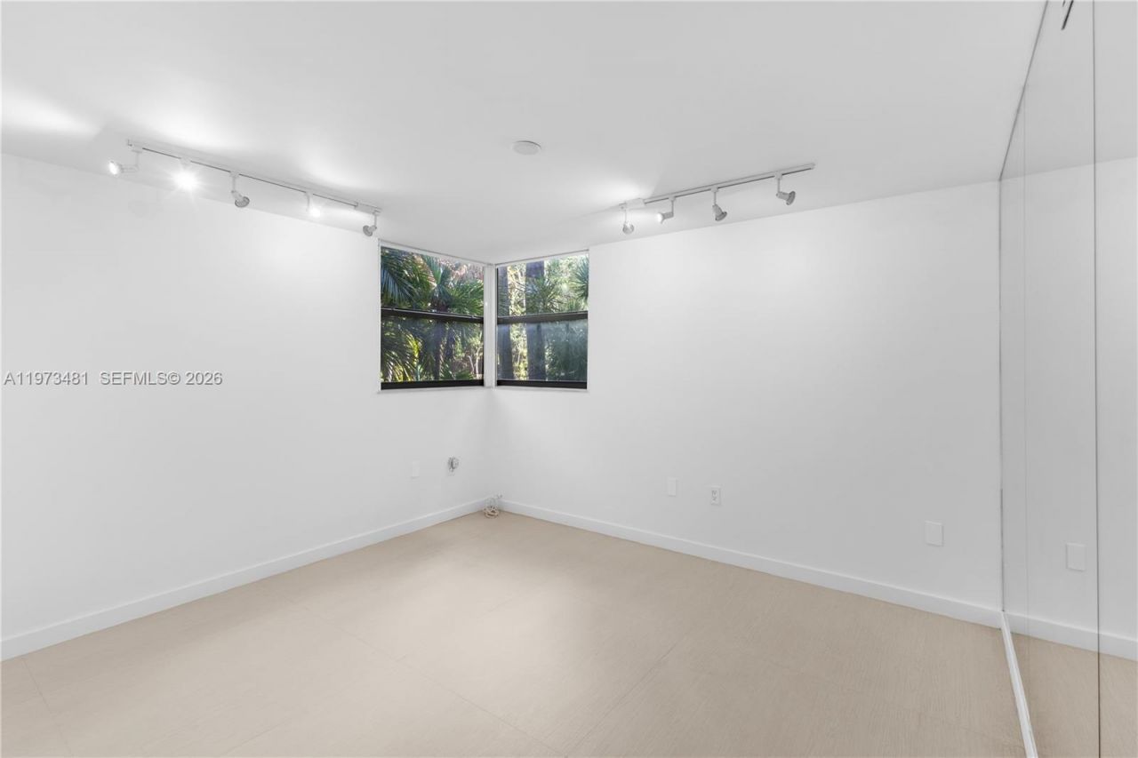 101 Ocean Lane Dr , Unit 1012, Key Biscayne, FL 33149 Photo