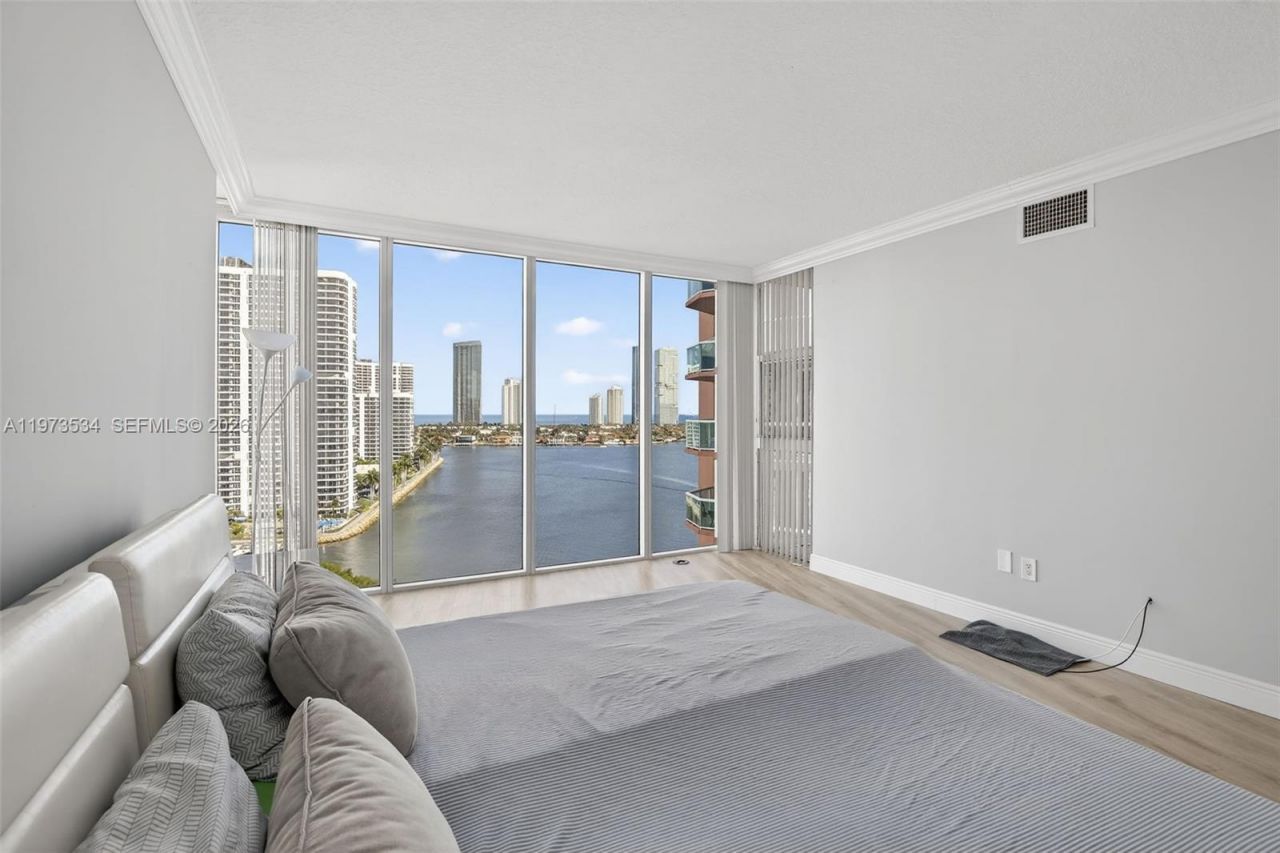 3370 Hidden Bay Dr, Unit 1501, Aventura, FL 33180 Photo