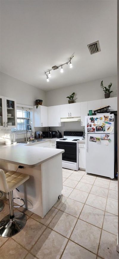 2850 Coconut Ave , Unit 7, Miami, FL 33133 Photo