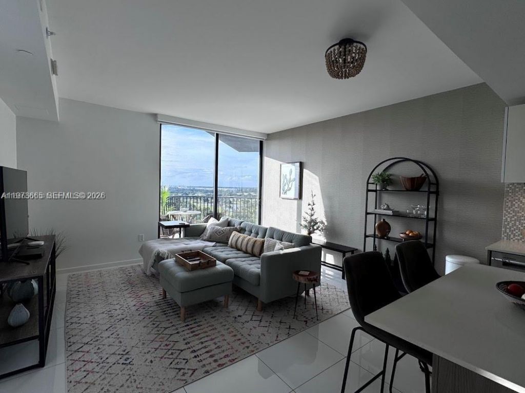 5252 NW 85th Ave, Unit 1506, Doral, FL 33166 Photo