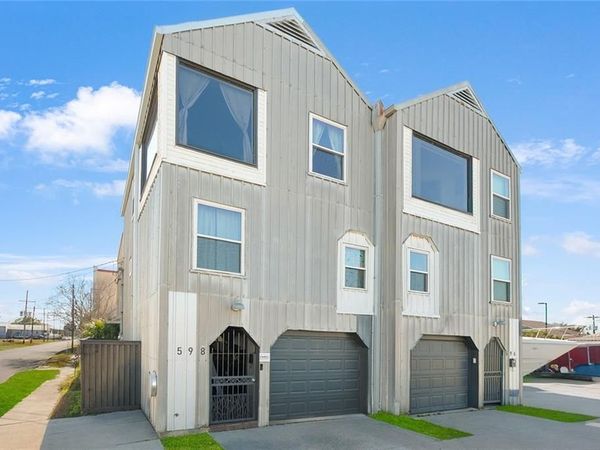 596 RIVER Road , Westwego, LA 70094