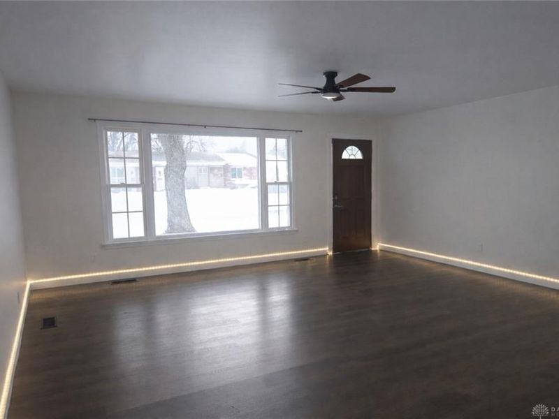 3668 Castano Drive, Dayton, OH 45416 Photo 2