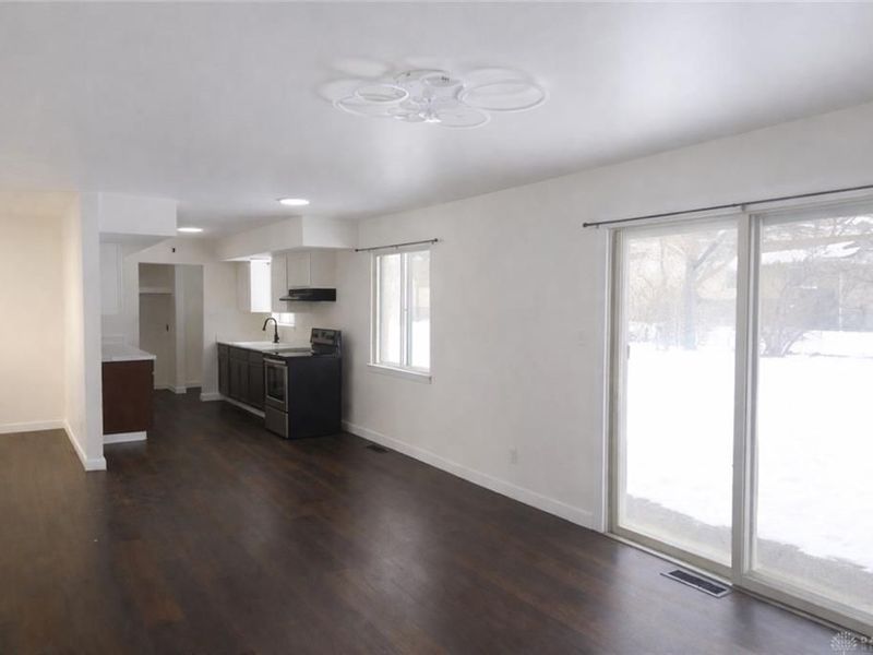 3668 Castano Drive, Dayton, OH 45416 Photo 4