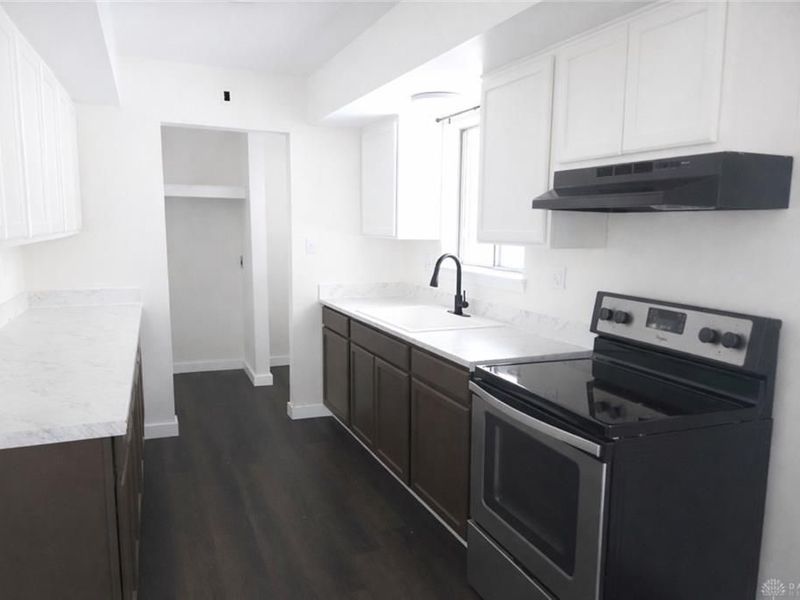 3668 Castano Drive, Dayton, OH 45416 Photo 5