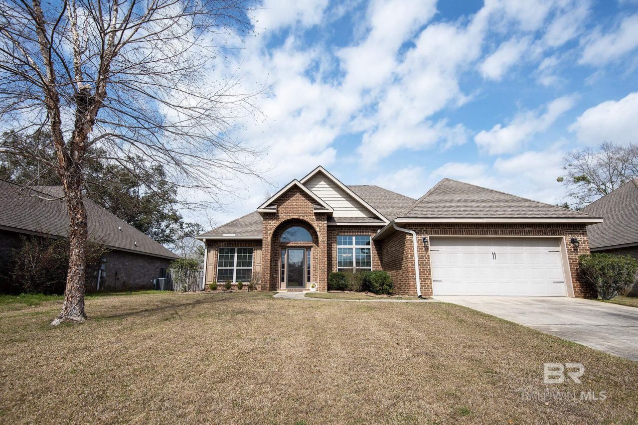 10849 Eastwood Avenue, Fairhope, AL 36532 Main Photo