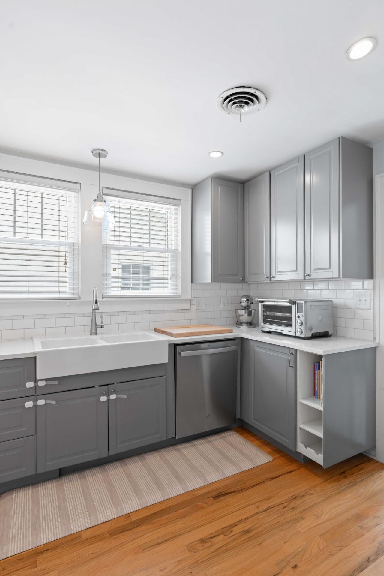 237 Gordon Street Photo 13