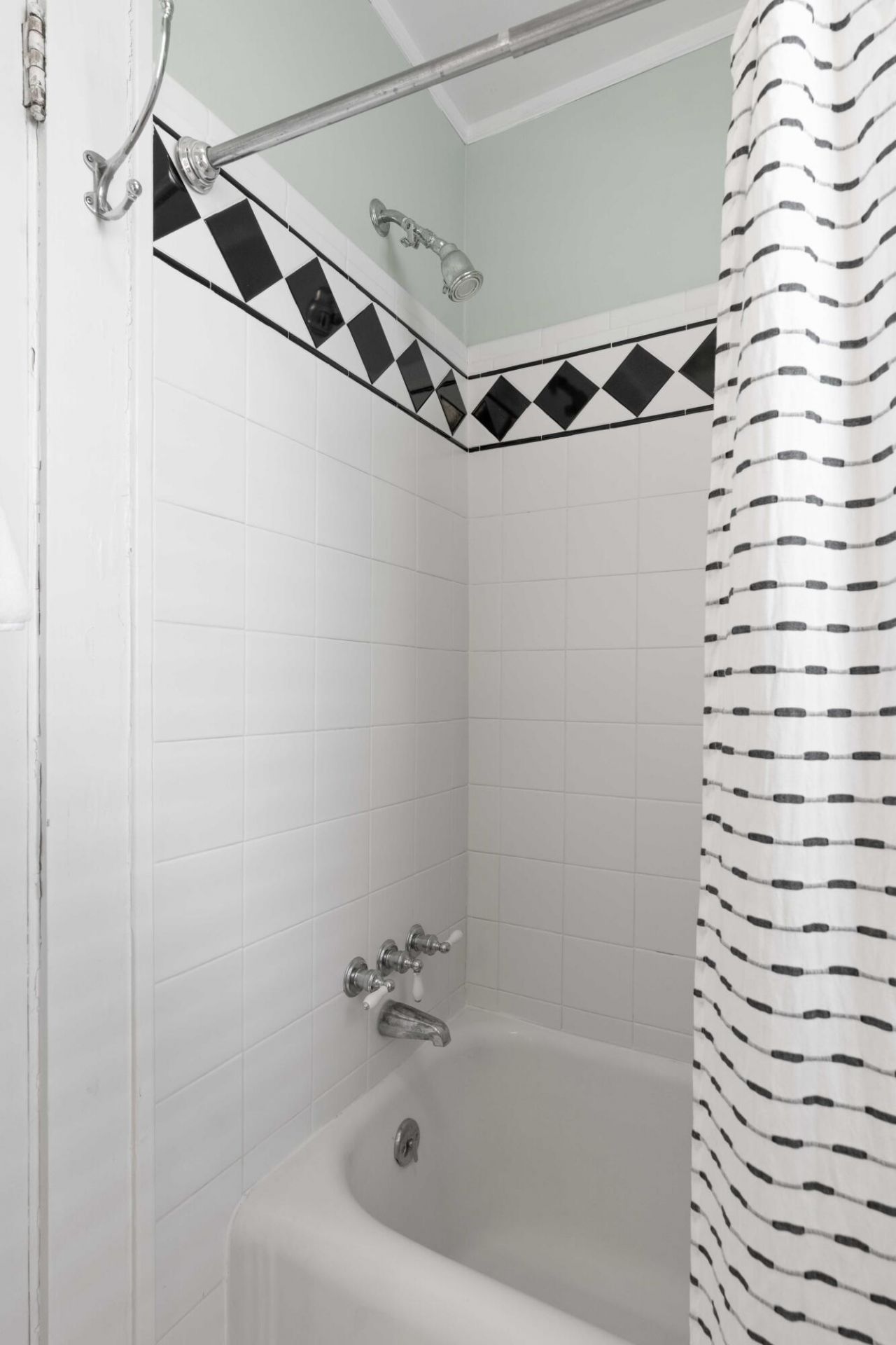 237 Gordon Street Photo 27