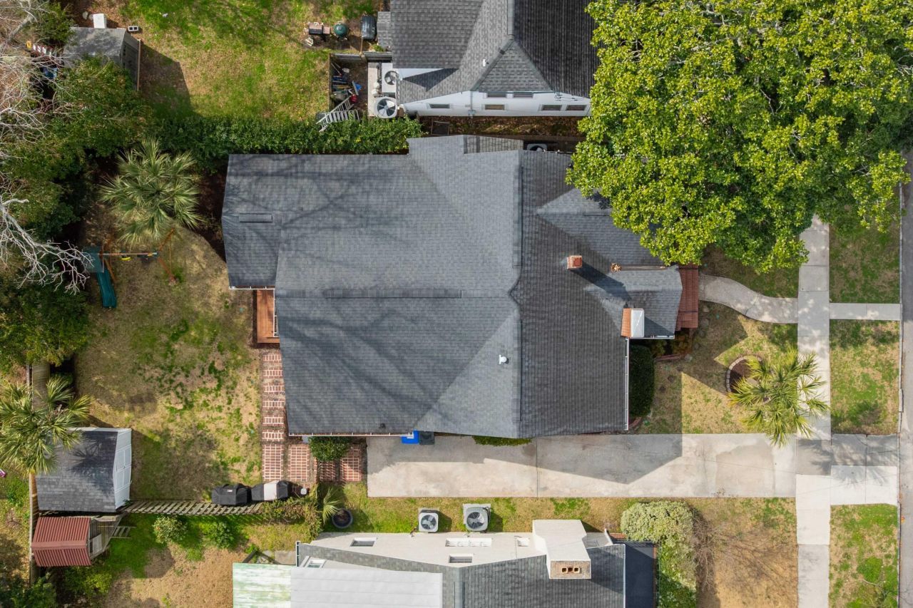 237 Gordon Street Photo 38