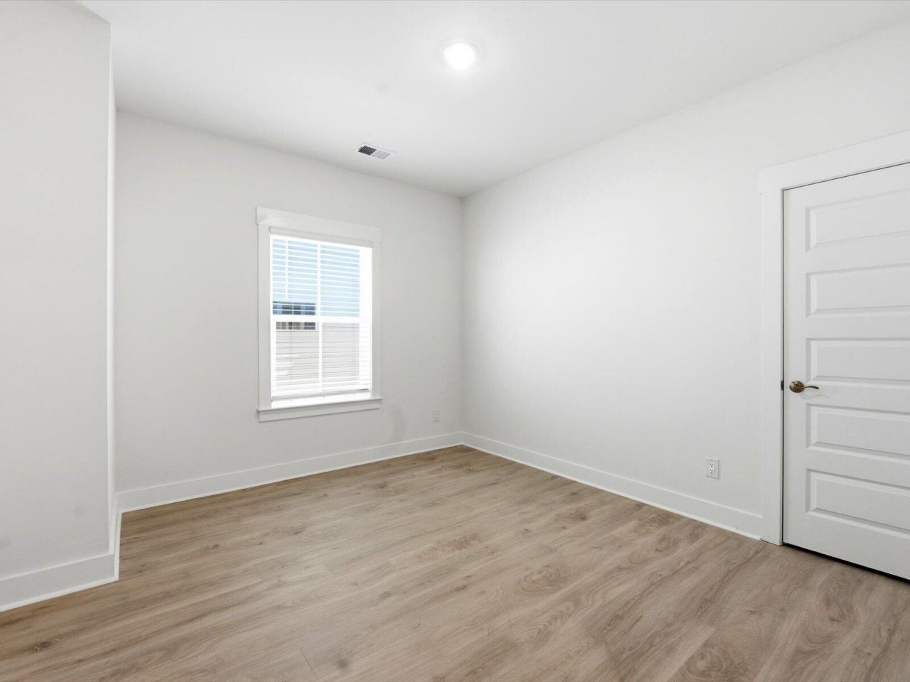 359 Calm Water Way Photo 20