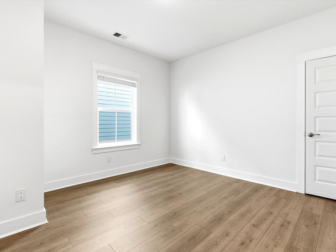 359 Calm Water Way Photo 7