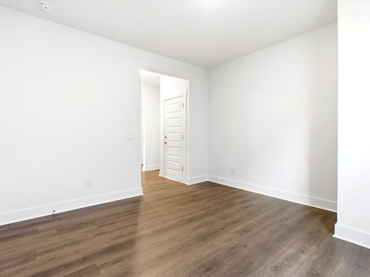 359 Calm Water Way Photo 8