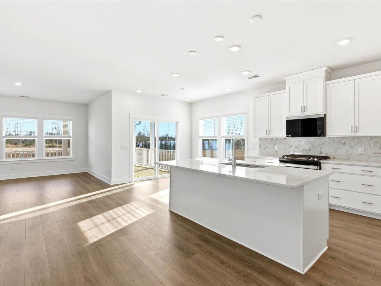 359 Calm Water Way Photo 9