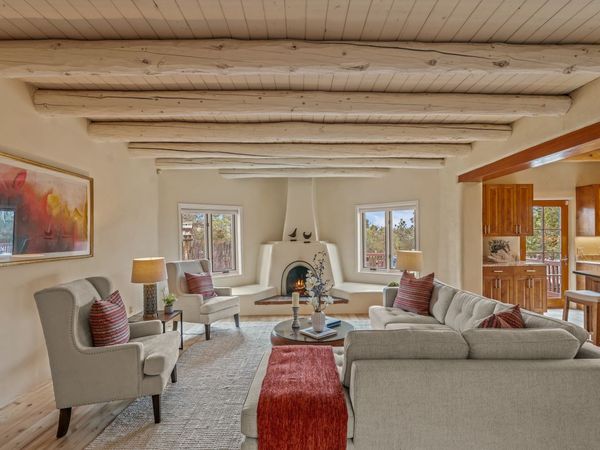 1300 Lejano Lane, Santa Fe, NM 87501