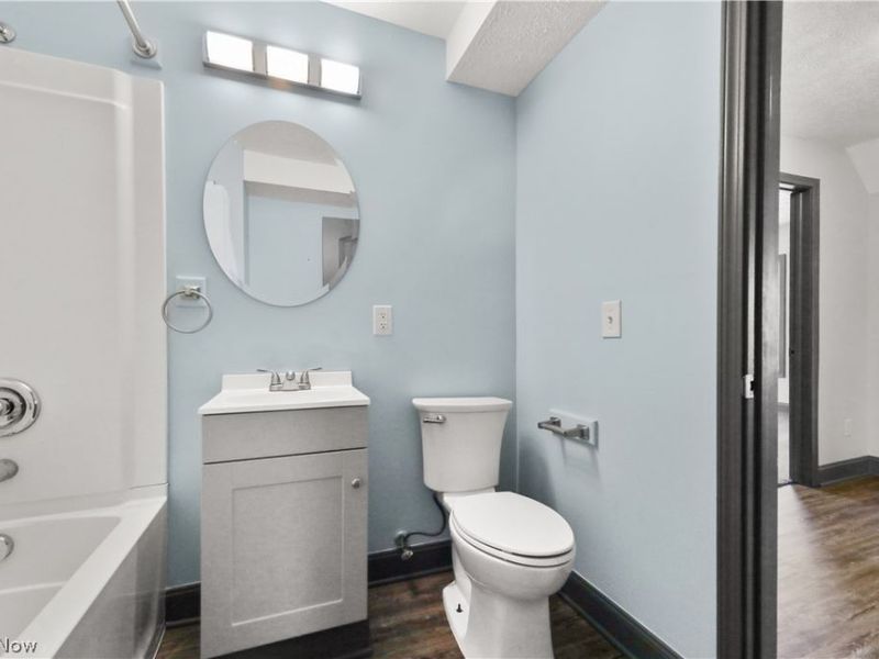 840 E Buchtel Avenue, Akron, OH 44305 Photo 14