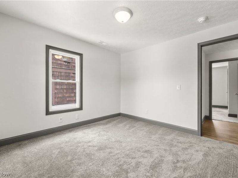 840 E Buchtel Avenue, Akron, OH 44305 Photo 16