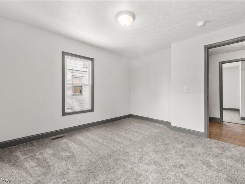 840 E Buchtel Avenue, Akron, OH 44305 Photo 21