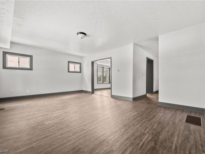 840 E Buchtel Avenue, Akron, OH 44305 Photo 3