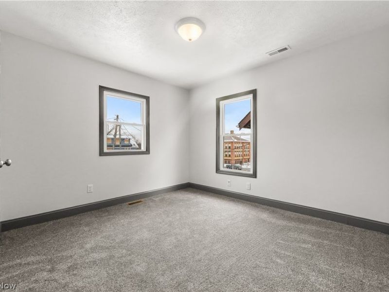 840 E Buchtel Avenue, Akron, OH 44305 Photo 32