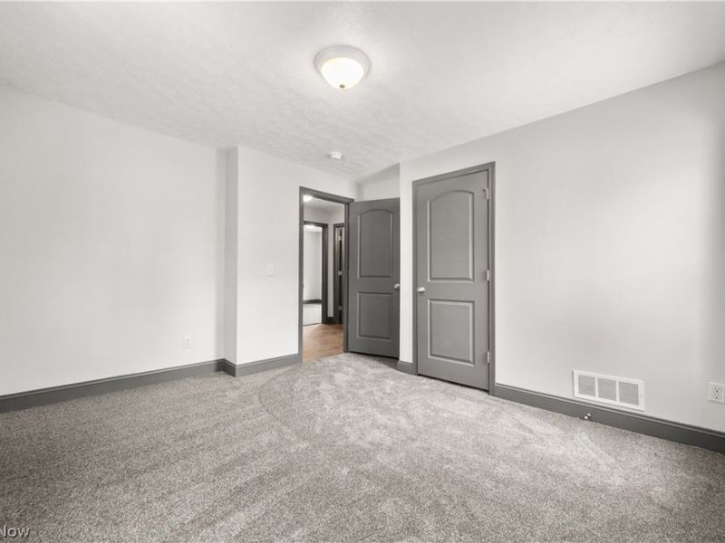 840 E Buchtel Avenue, Akron, OH 44305 Photo 34