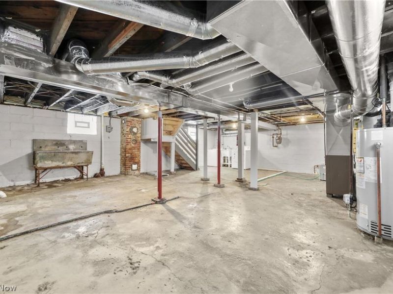 840 E Buchtel Avenue, Akron, OH 44305 Photo 36