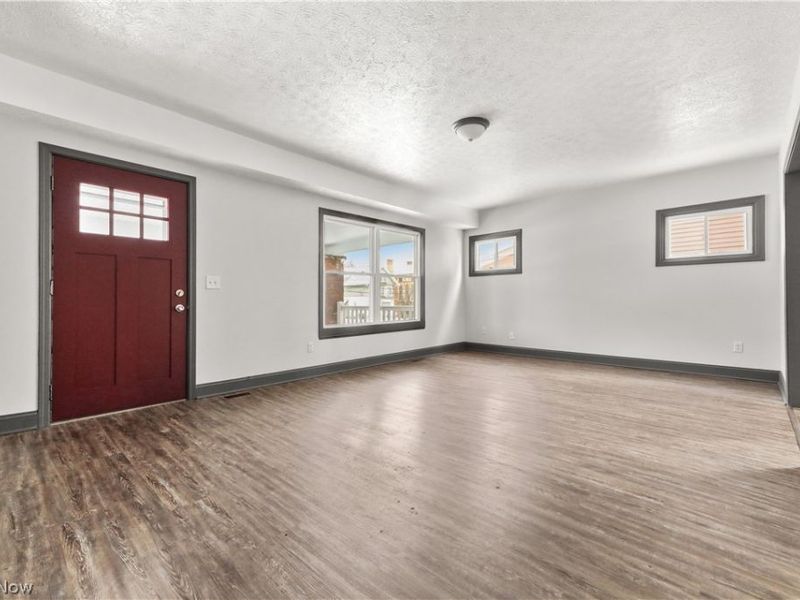 840 E Buchtel Avenue, Akron, OH 44305 Photo 4