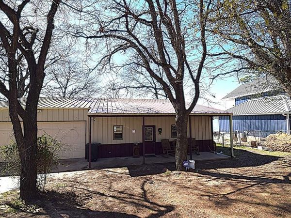 256 Sailfish Drive, Mabank, TX 75156