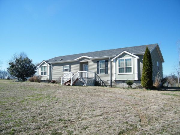 275 Walnut Grove Rd, Hartsville, TN 37074