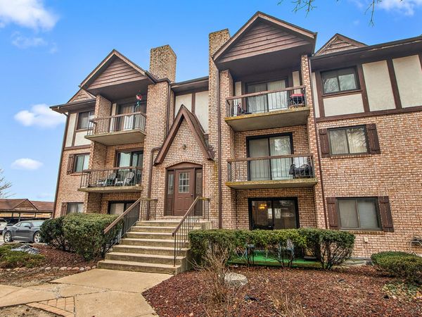 2815 Glenwood Lansing Road , Unit 106, Lynwood, IL 60411