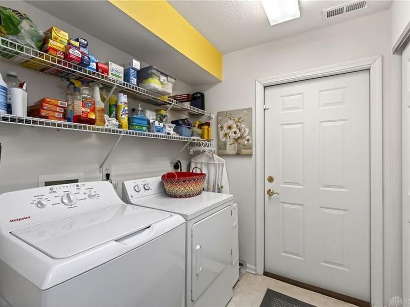 4606 Cobblestone Drive, Tipp City, OH 45371 Photo 22