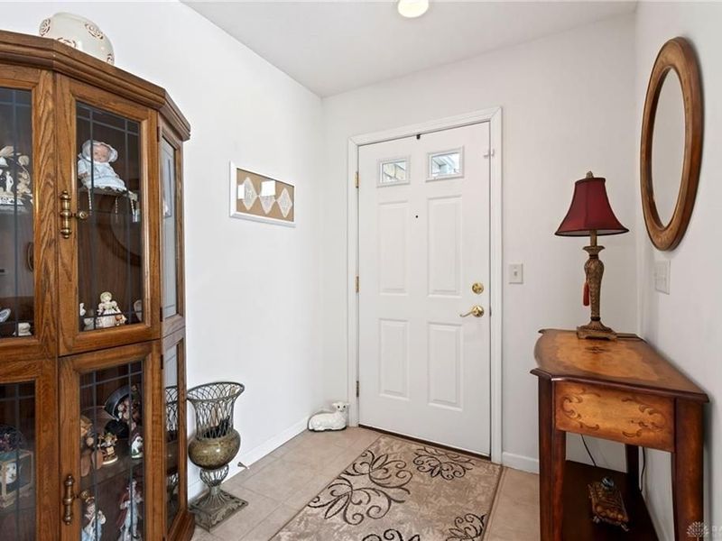 4606 Cobblestone Drive, Tipp City, OH 45371 Photo 5