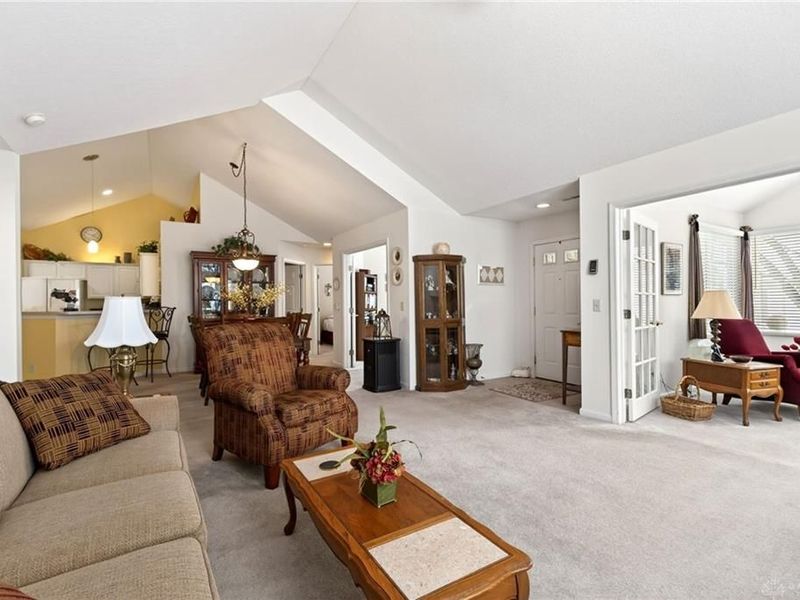 4606 Cobblestone Drive, Tipp City, OH 45371 Photo 8