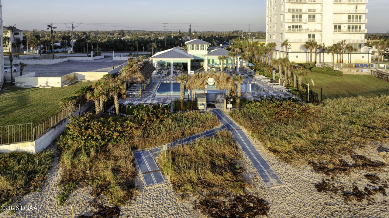 672 Hang Loose Way, Daytona Beach, FL 32124 Photo