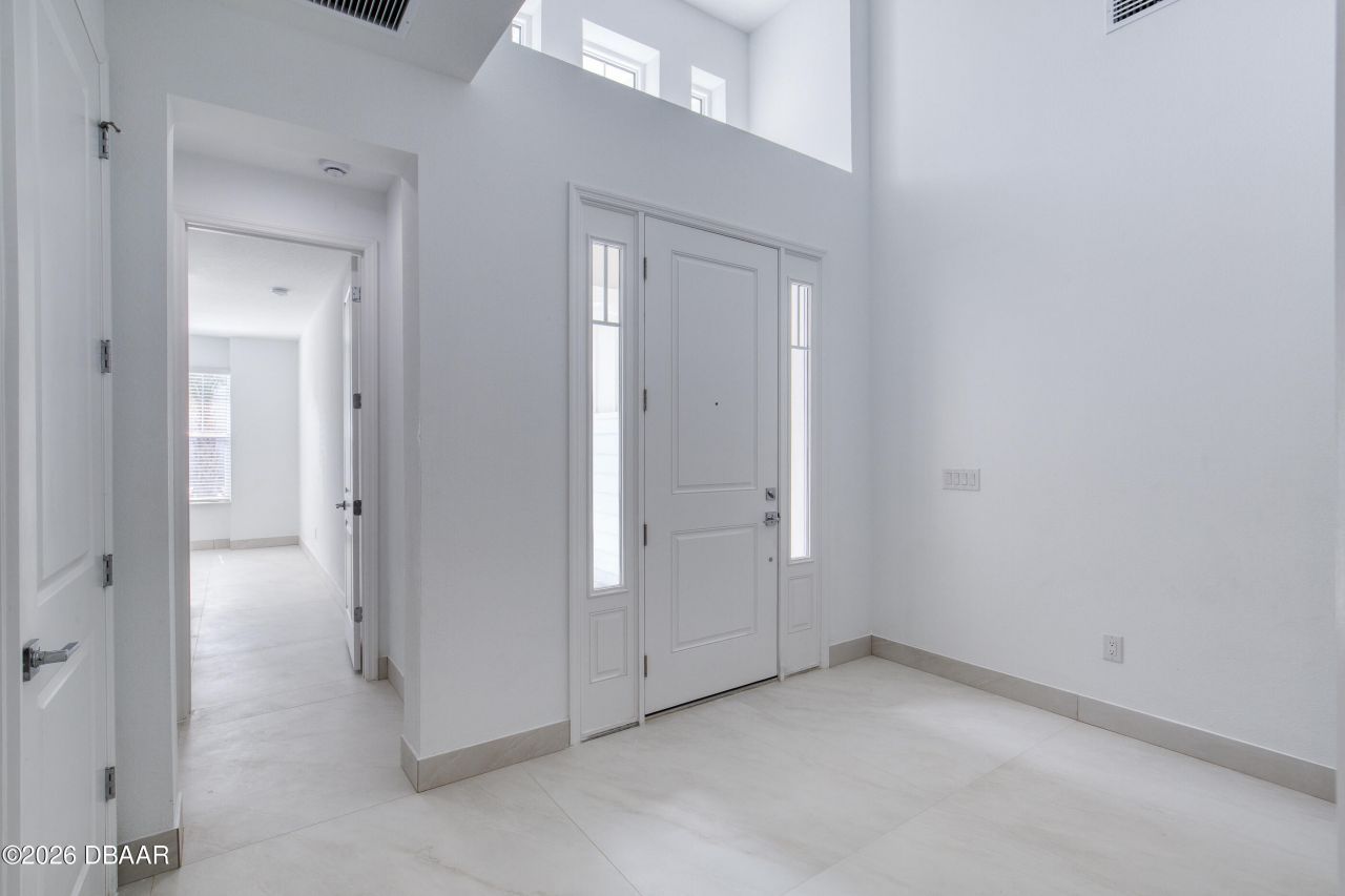 672 Hang Loose Way, Daytona Beach, FL 32124 Photo