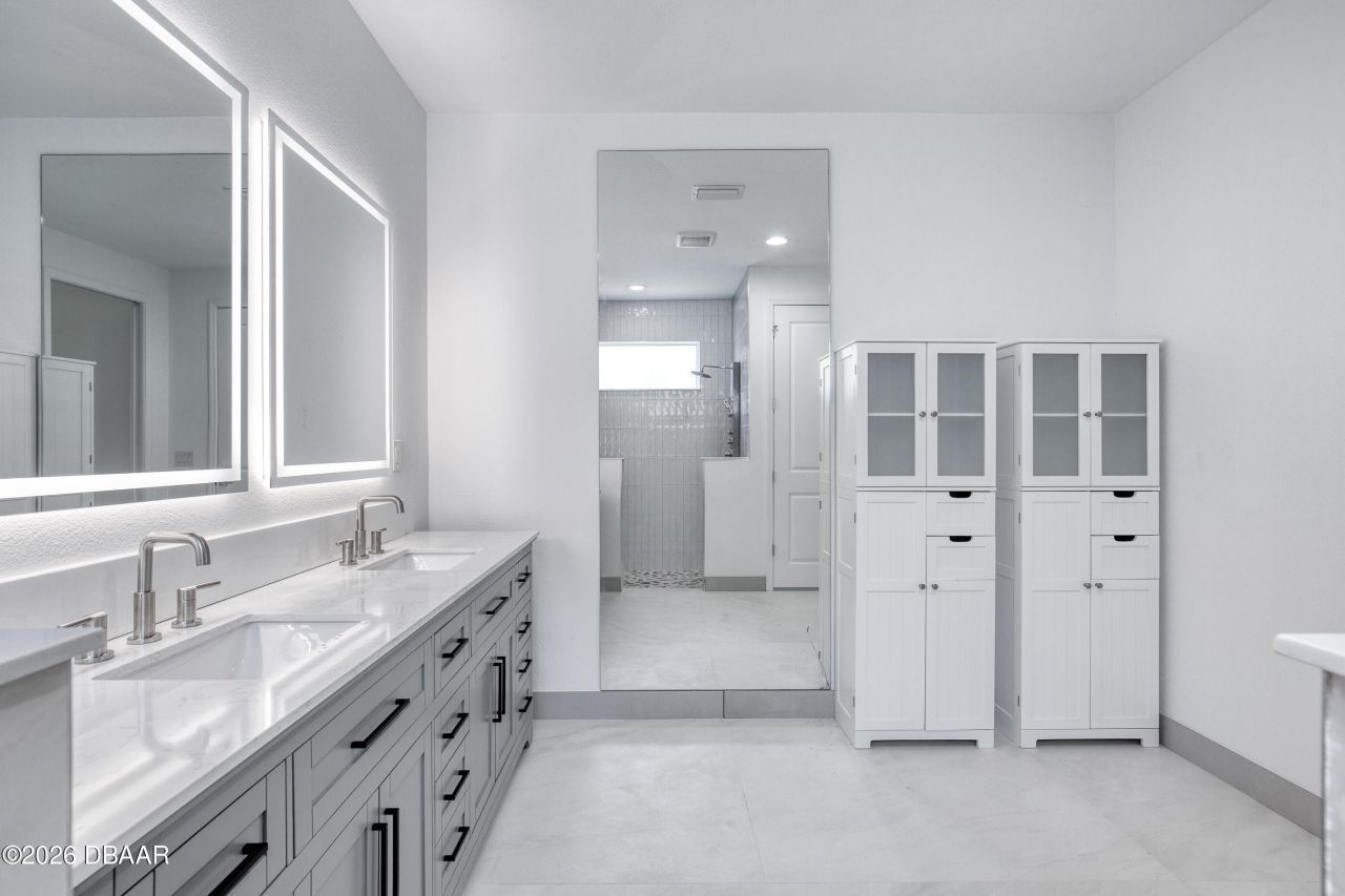 672 Hang Loose Way, Daytona Beach, FL 32124 Photo