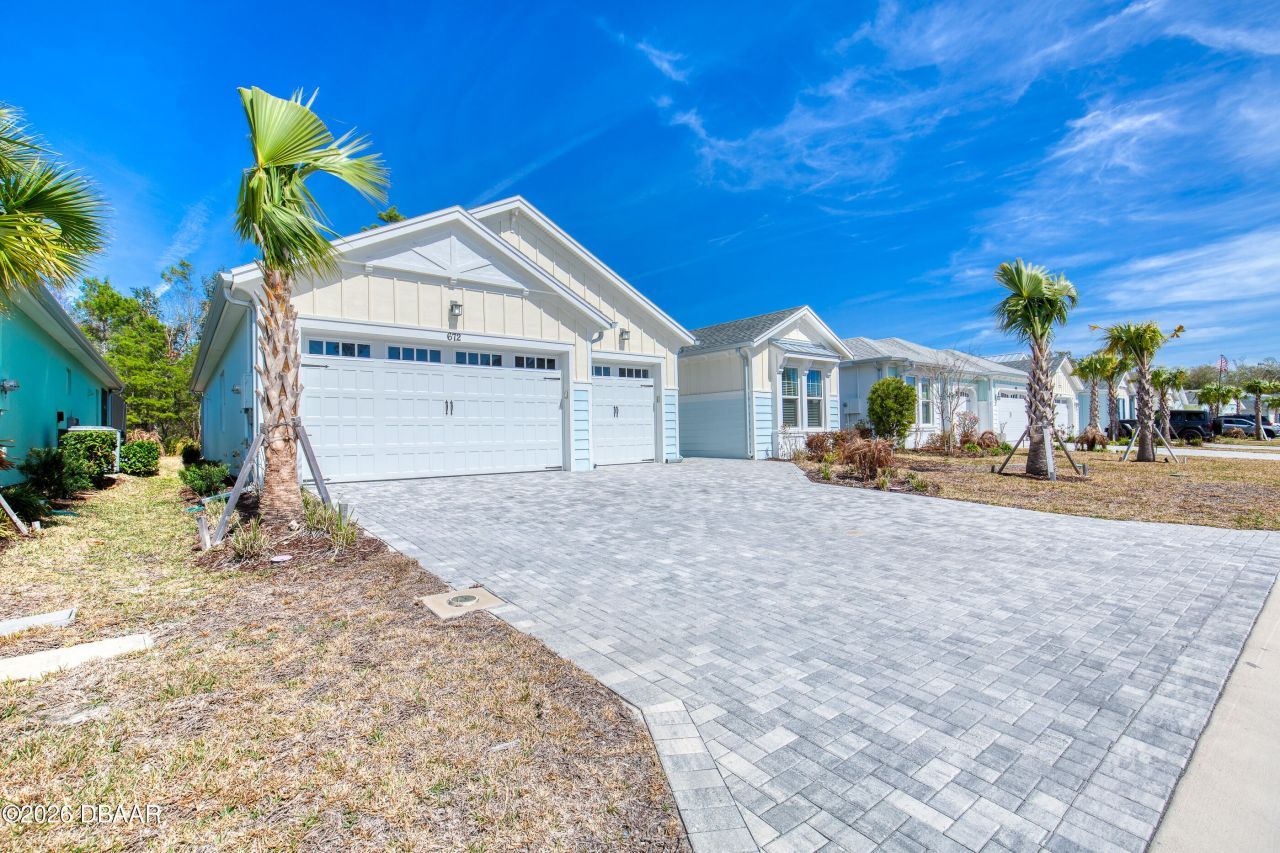 672 Hang Loose Way, Daytona Beach, FL 32124 Photo