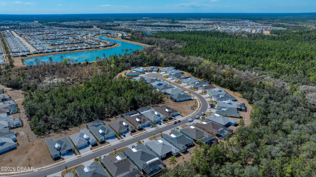 672 Hang Loose Way, Daytona Beach, FL 32124 Photo