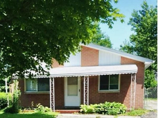 15085 Beech Daly Road, Taylor, MI 48180