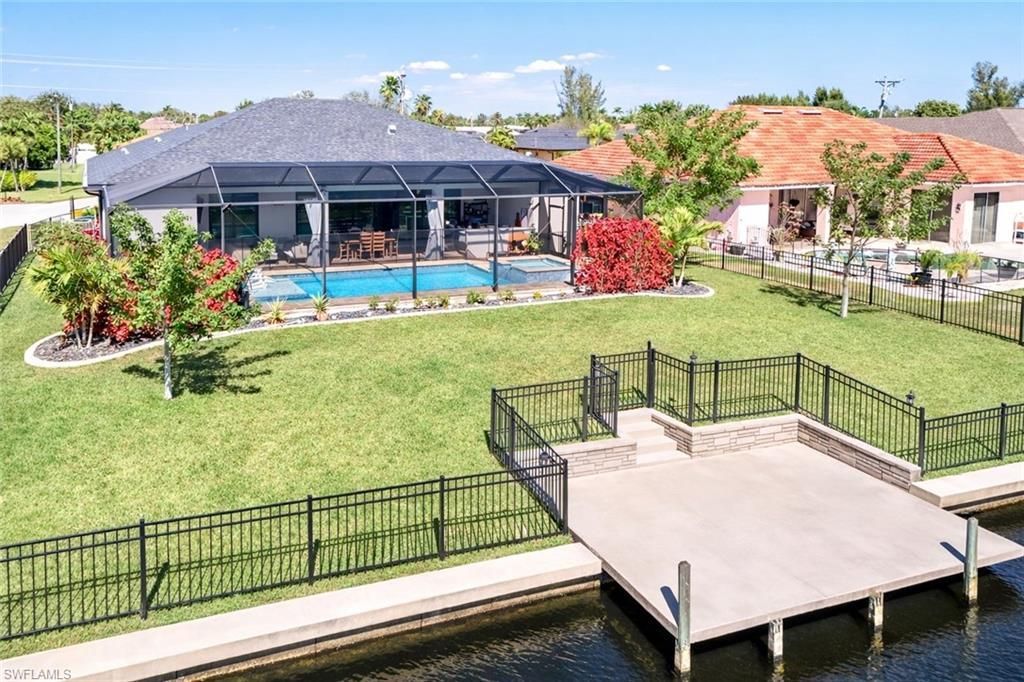 120 SE 24th St, Cape Coral, FL 33990 Main Photo