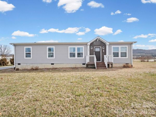 1796 Pilot Mountain Road , Hendersonville, NC 28792