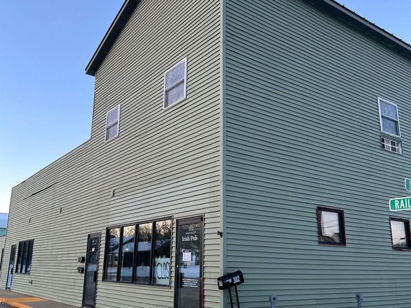 302 Railroad Street, Elroy, WI 53929