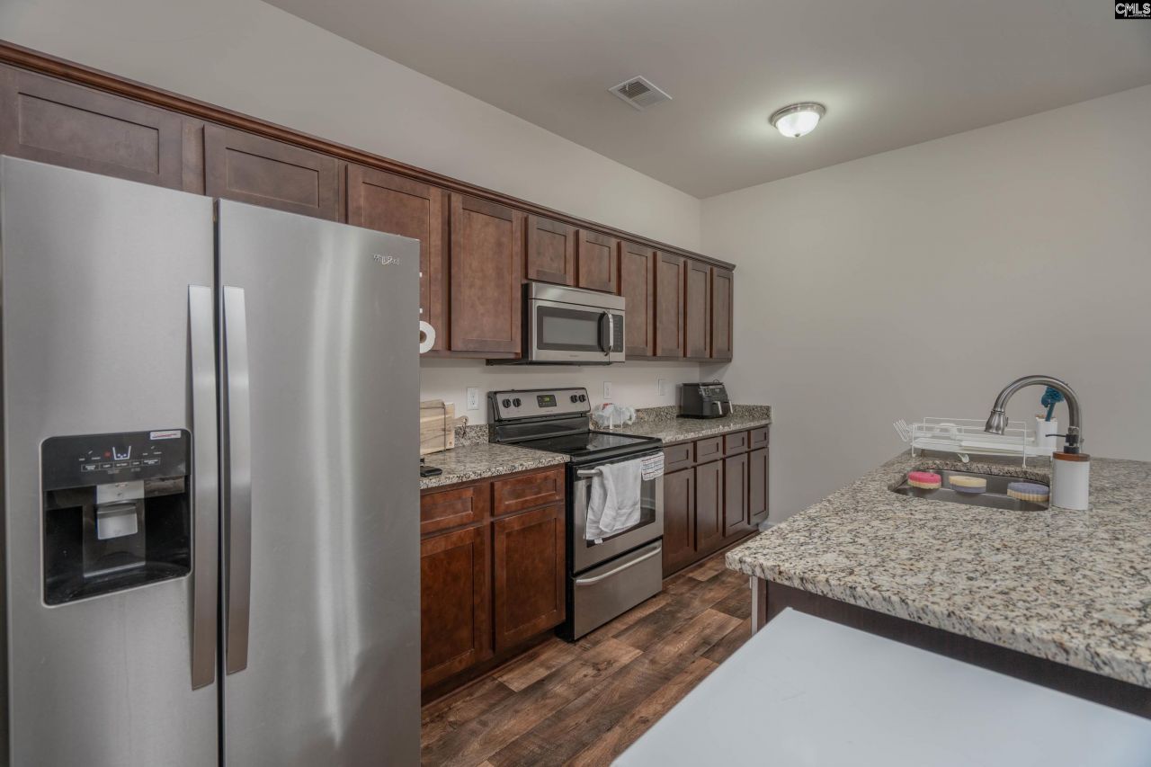 206 Orange Pond Court  Photo 6