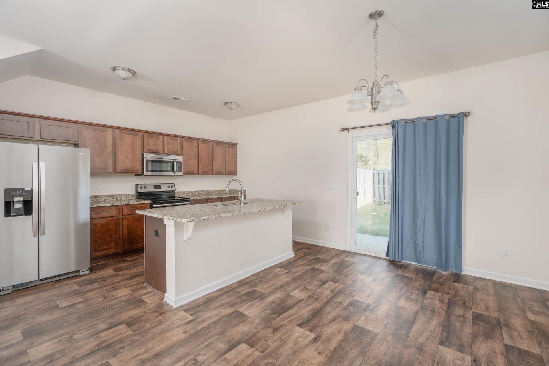 206 Orange Pond Court  Photo 6