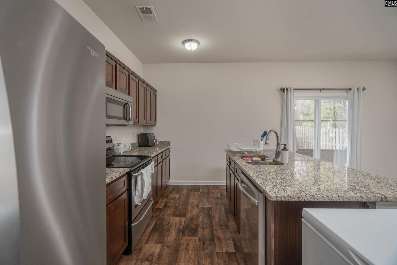 206 Orange Pond Court  Photo 7